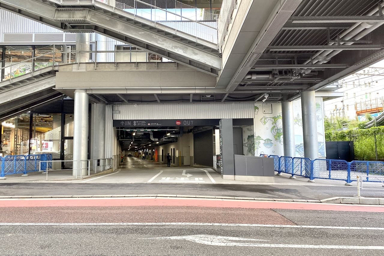 宮下公園北駐車場の写真